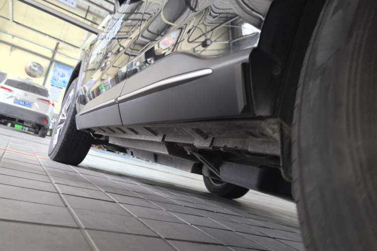 Used Toyota Wildlander 2023 Dual-Motor 2.5L E-CVT Four-Wheel Drive Prestige Edition
