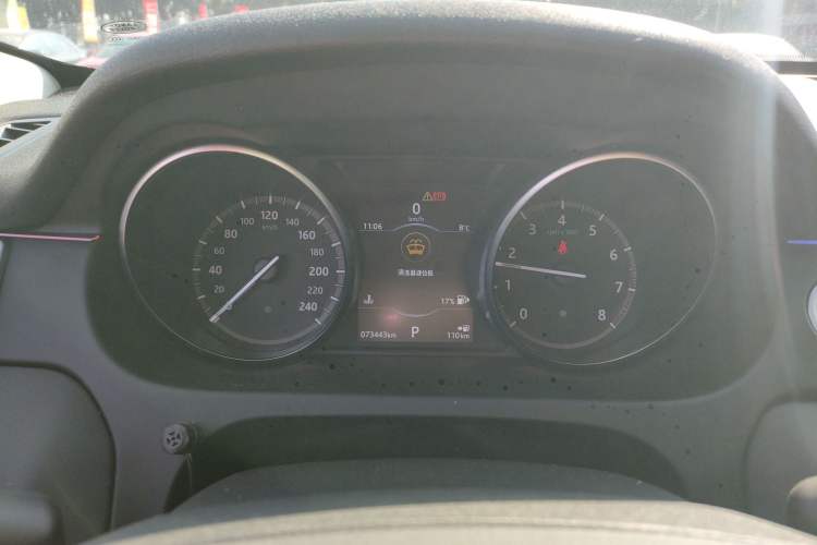 Used Land Rover Discovery Sport 2019 240 PS SE Version China VI Standard
