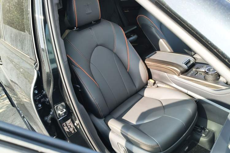 Used Toyota Crown Land Cruiser 2024 2.5L HEV Four-Wheel Drive Premium Edition
