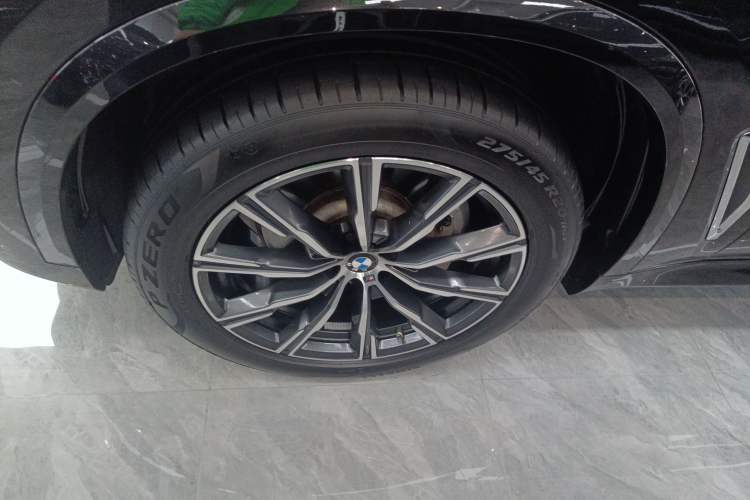 Used BMW X5 2022 Restyled xDrive 30Li Luxury Version M Sport Package
