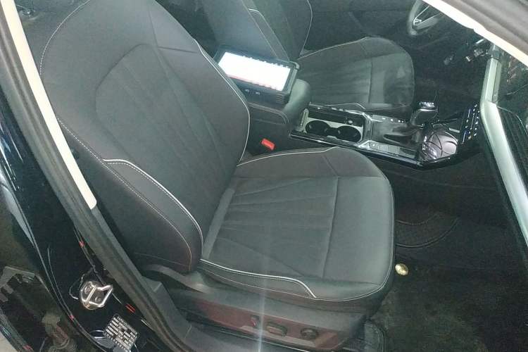 Used Volkswagen Passat 2024 380TSI Starry Dragon Edition
