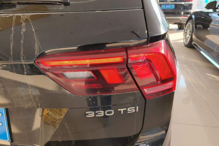 Used Volkswagen Tiguan L 2021 330TSI Automatic Two-Wheel Drive R-Line Enhanced Edition
