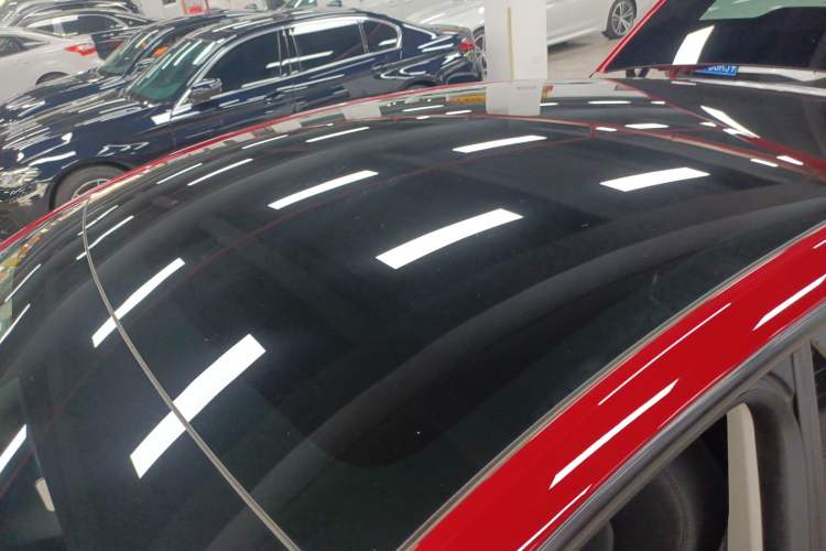 Used Tesla Model Y 2021 Long-Range All-Wheel-Drive Version
