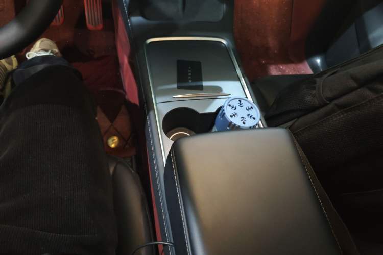 Used Tesla Model Y 2024 Rear-Wheel-Drive Version