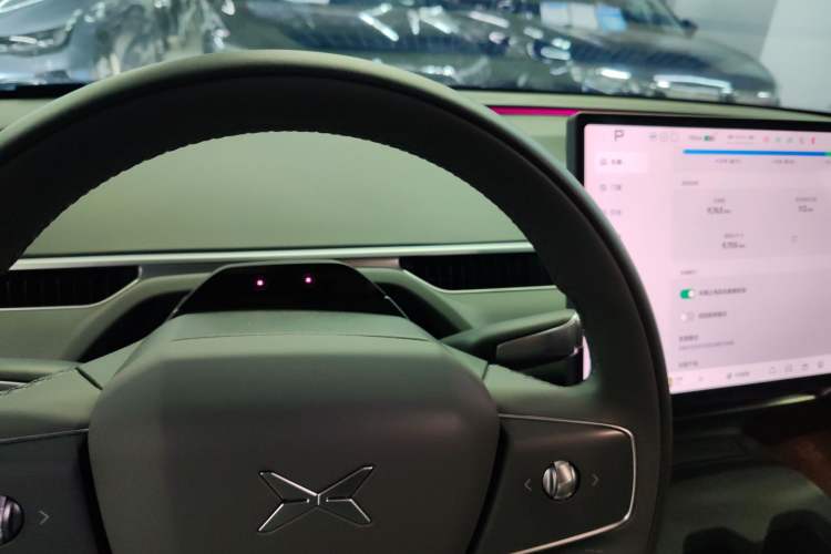 Used XPeng MONA M03 2024 620 with Ultra-Long Range
