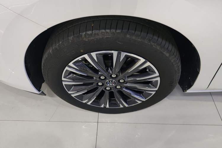 Used Buick GL8 2025 Lu Zun Deluxe Edition