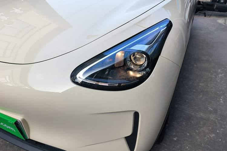 Used  Geome 2025 410 km Free Version
