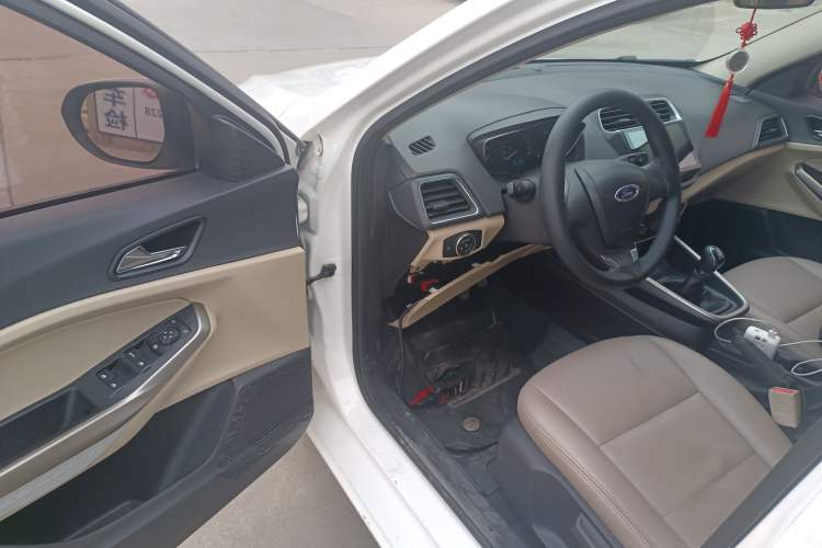 Used Ford Escort 2017 1.5L Manual Comfort Model
