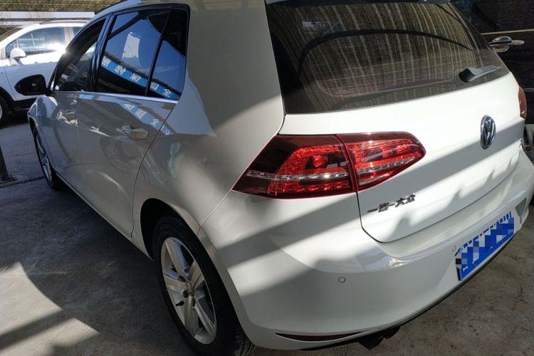 Used Volkswagen Golf 2017 230TSI Automatic Comfort Edition – Celebrating Milestone of One Million Units
