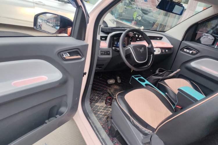 Used Wuling Hongguang MINIEV 2021 Macaron Premium Model – Lithium-NMC