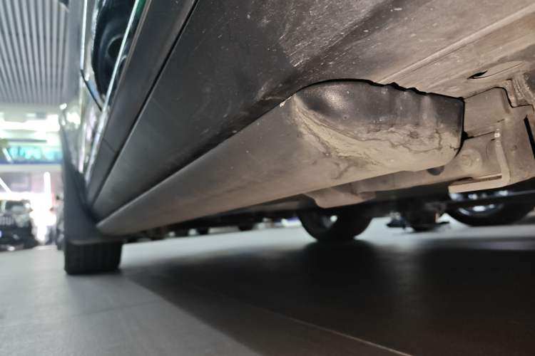 Used BYD Tang New Energy 2018 DM 2.0T All-Wheel Drive Smart Connect Elite 7-Seater China V Emission Standard