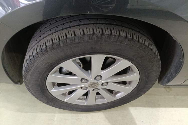 Used Buick GL8 2018 28T Luxury Model China VI Standard
