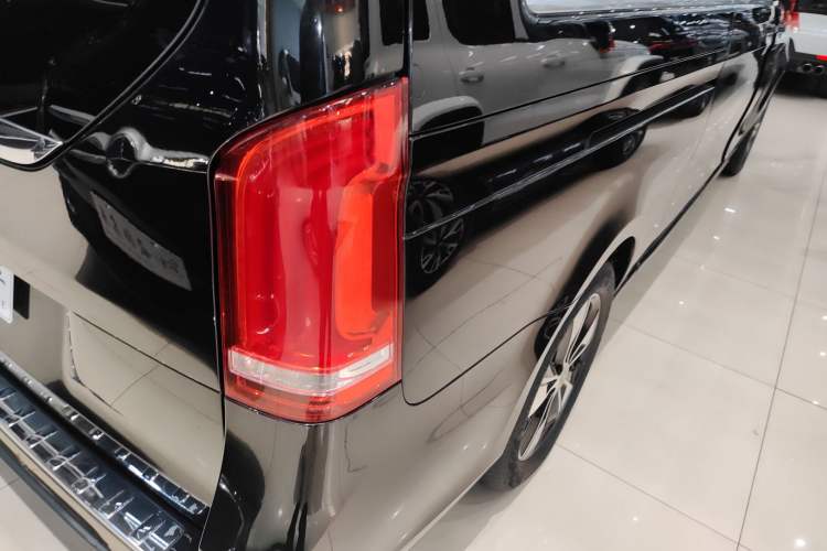 Used Mercedes-Benz V-Class 2020 V 260 L Long-wheelbase Luxury Edition
