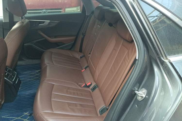 Used Audi A4L 2019 40 TFSI Fashion Edition China VI Emission Standard