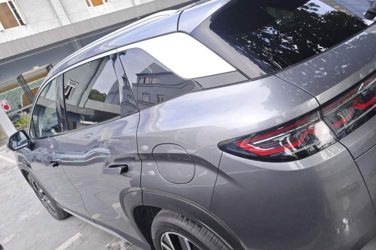 Used BYD Song L DM-i 2025 Intelligent Driving Version 160 km Beyond-Range Type
