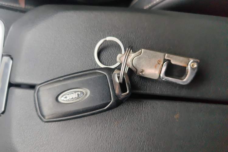 Used JMC Yuhu 9 2019 2.0T Automatic Gasoline Two-Wheel Drive Comfort Edition
