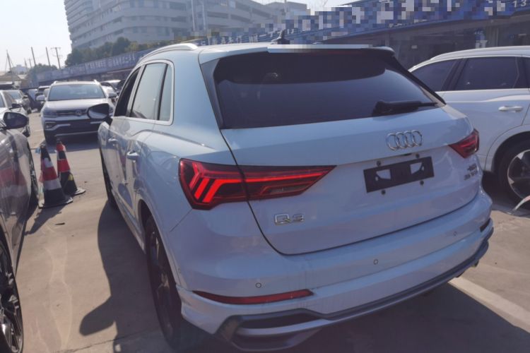 Used Audi Q3 2022 35 TFSI Fashion Dynamic Model
