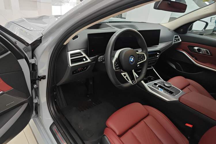 Used BMW i3 2025 eDrive 40 L Midnight Edition