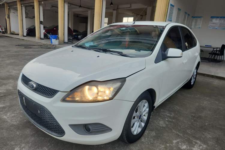 Used Ford Focus 2013 Hatchback Classic 1.8L Automatic Base Model