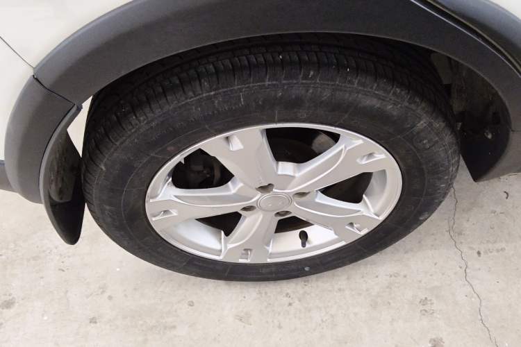 Used Haval H1 2017 Red-Label 1.5L AMT Luxury Model
