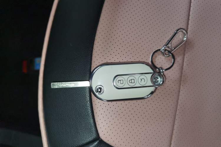 Used Wuling Hongguang MINIEV 2022 Macaron Premium Model – Lithium Iron Phosphate