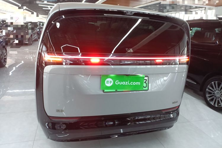 Used Li Auto MEGA 2024 Ultra Model
