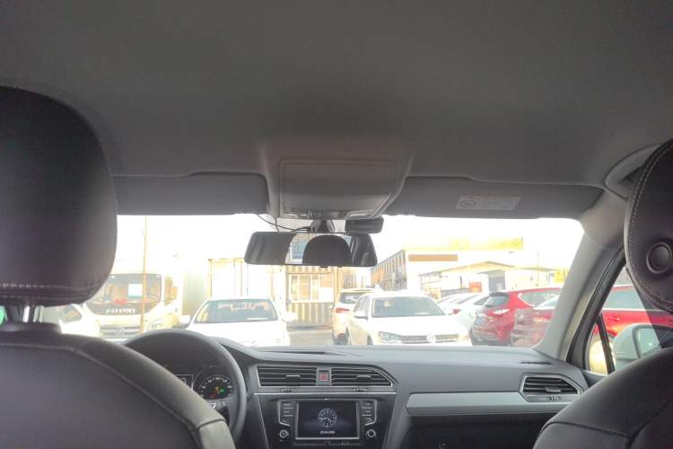 Used Volkswagen Tiguan L 2017 330TSI Automatic Two-Wheel Drive Luxury Edition
