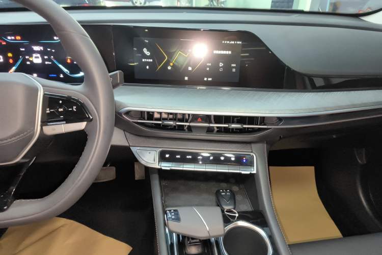 Used Changan Eado 2023 Changan Edition PLUS Blue Whale NE 1.4T GDI DCT Prestige Version