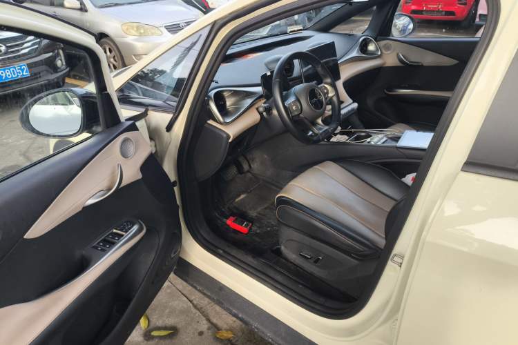 Used BYD Dolphin 2023 420 km Free Version
