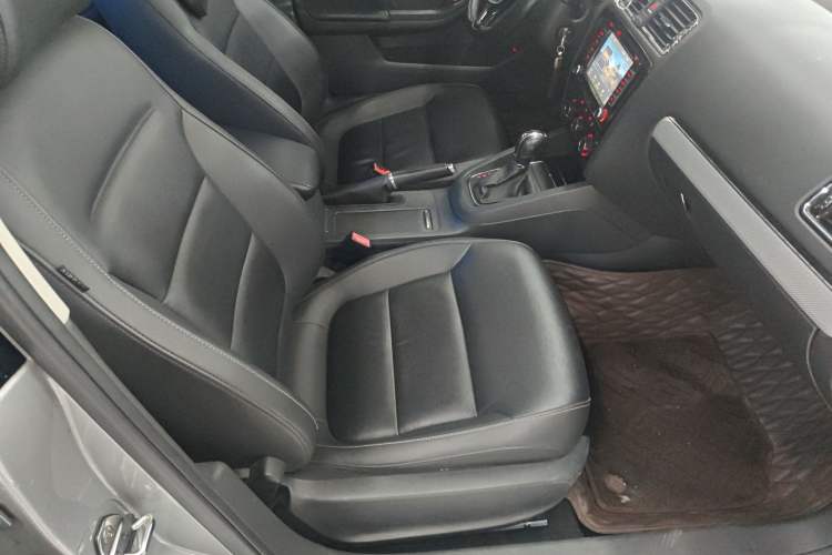 Used Volkswagen Sagitar 2015 1.6L Automatic Comfort Model