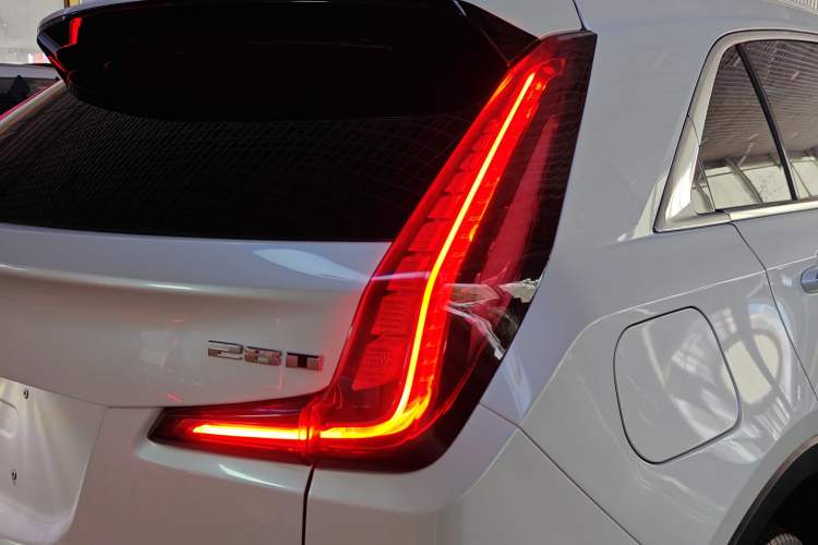 Used Cadillac XT4 2021 28T Two-Wheel Drive Leading Version