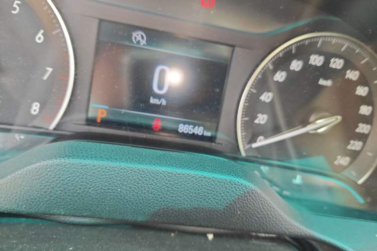 Used Buick GT 2015 15N Automatic Elite Version
