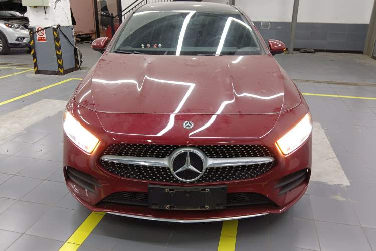 Used Mercedes-Benz A-Class 2020 Restyled A 200 L Sport Sedan Fashion Version
