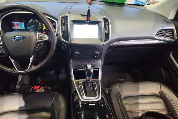 Used Ford Edge 2016 EcoBoost 245 Four-Wheel Drive Titanium Edition 7-Seater