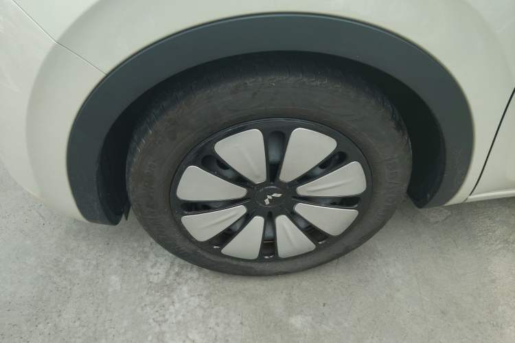 Used Wuling Bingo 2023 333 km Enjoyment Version
