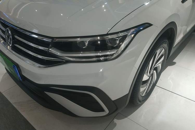 Used Volkswagen Tiguan L 2024 300TSI Automatic Two-Wheel Drive Smart Edition
