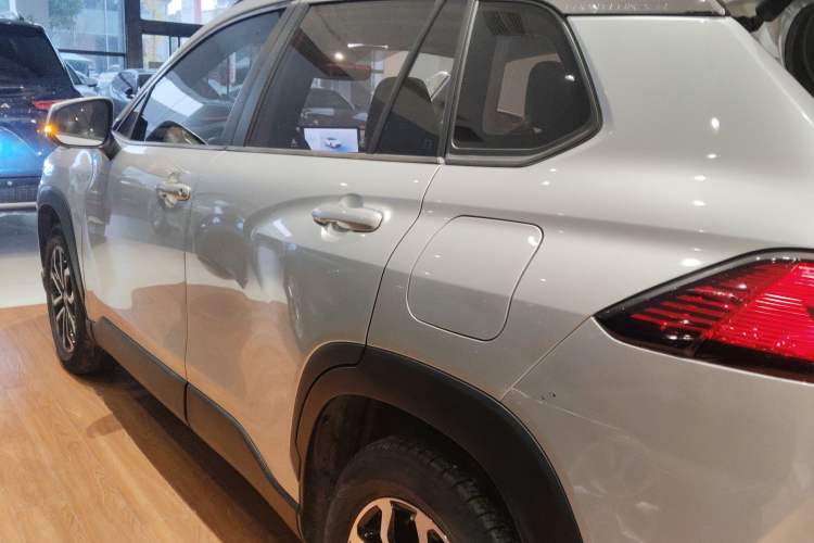 Used Toyota FRONTLANDER 2023 2.0L Smart Electric Hybrid Dual-Engine Deluxe Version
