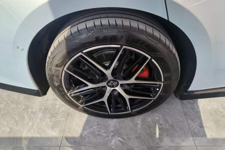 Used BYD Han L 2025 EV Four-Wheel Drive LiDAR Flagship Model