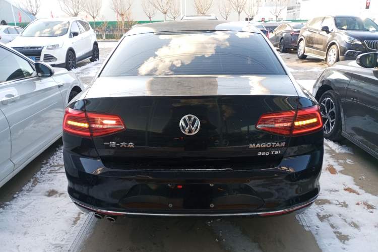Used Volkswagen Magotan 2019 280TSI DSG Comfort Model China VI Standard
