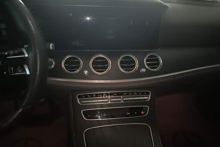 Used Mercedes-Benz E-Class 2022 Restyled E 260 L Sport Edition
