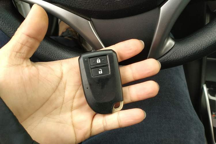 Used Toyota YARiS L 2020 X-Trail X 1.5L CVT Prestige Edition