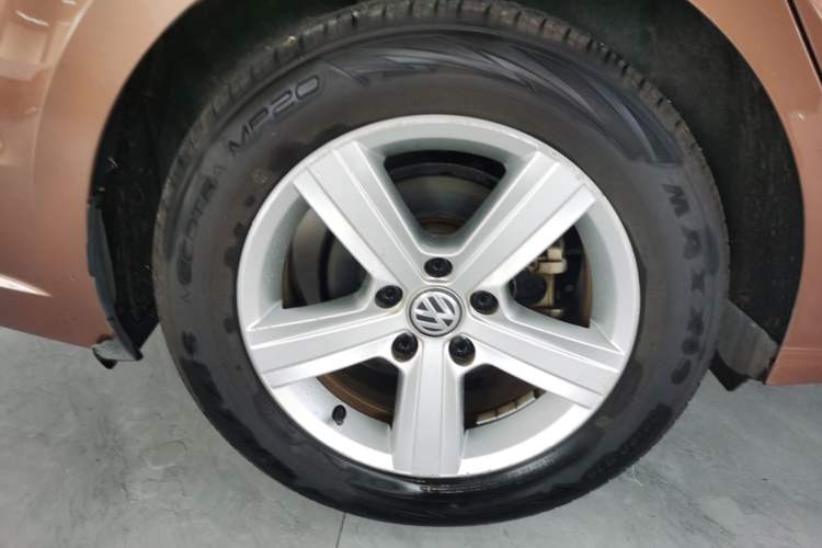 Used Volkswagen Lamando 2017 230TSI DSG Fashion Edition
