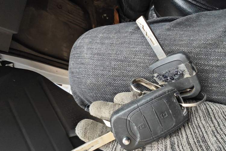 Used Wuling Yangguang 2024 300KM Comfort Version Passenger Van 75kW
