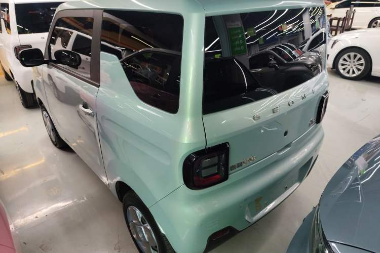 Used Geely Galaxy Panda 2024 Panda Mini 200km Endurance Bear
