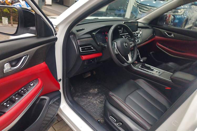 Used Changan CS75 2023 Enjoy Edition 1.5T DCT Prestige Version
