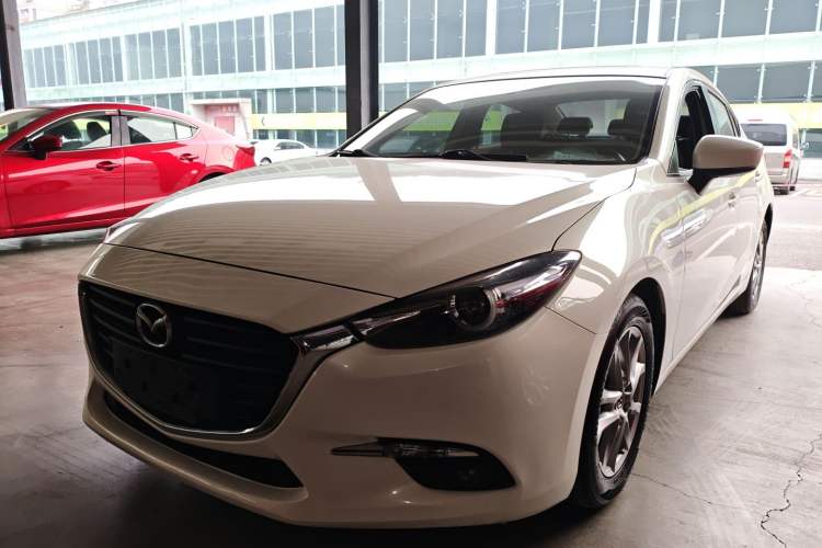 Used Mazda Mazda 3 Axela 2017 Sedan 1.5L Automatic Luxury Model Emission Standard China V
