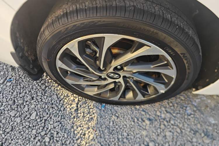 Used Hyundai Elantra 2019 1.4T Dual-Clutch Xuan Dong · Dynamic Model