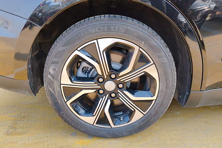 Used Hongqi E-QM5 2023 Revised Version Basic Travel Edition
