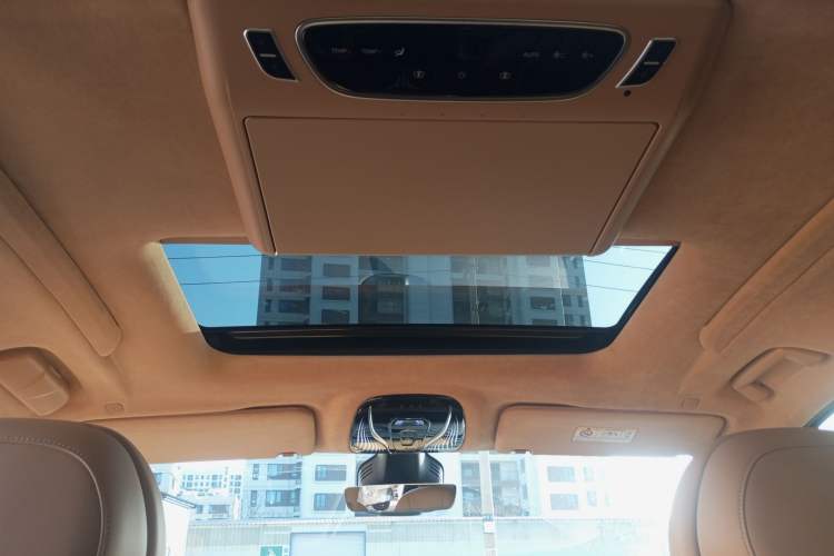 Used VOYAH Dream 2024 PHEV Ultra-Long Range Flagship Edition
