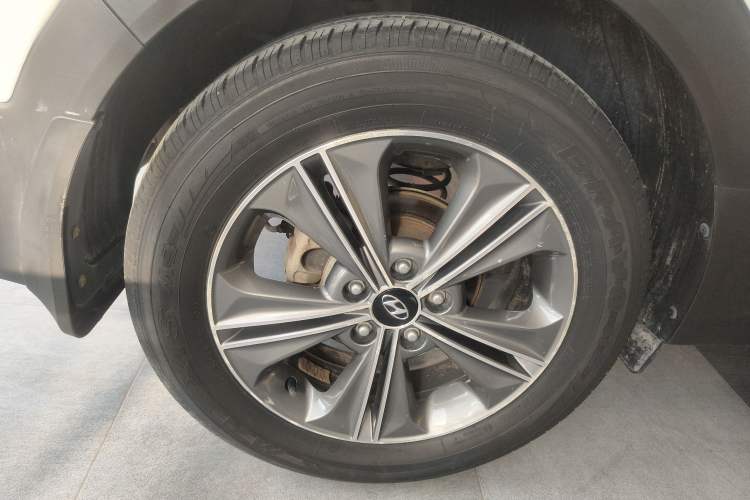 Used Hyundai ix25 2015 1.6L Automatic Two-Wheel Drive Smart GLS Trim
